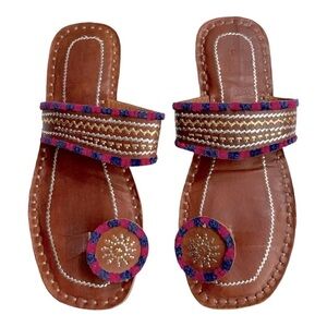 LEATHER KOLHAPURI CHAPPALS -  leather women s sandals with leather color trim 9